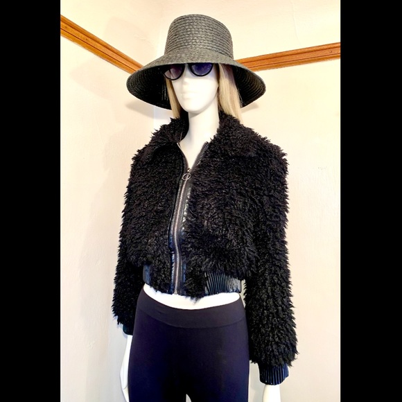 ASTR - The Label Black Faux Fur Cafe Jacket - Sz Sm - Picture 11 of 12